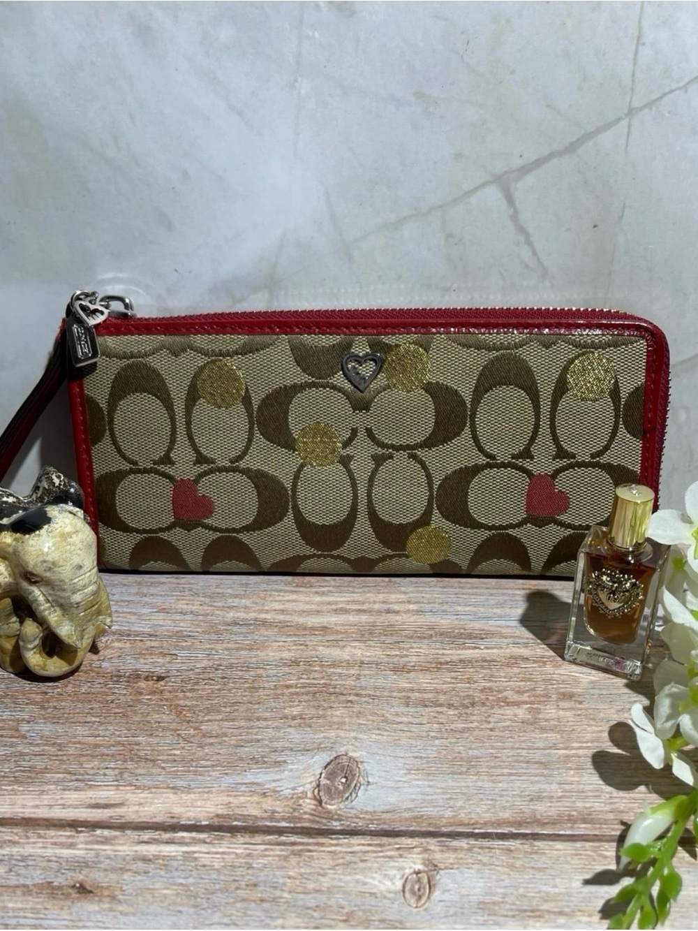 Coach Poppy Authentic Secret Admirer Signature Heart Accordion Zip Long Wallet
